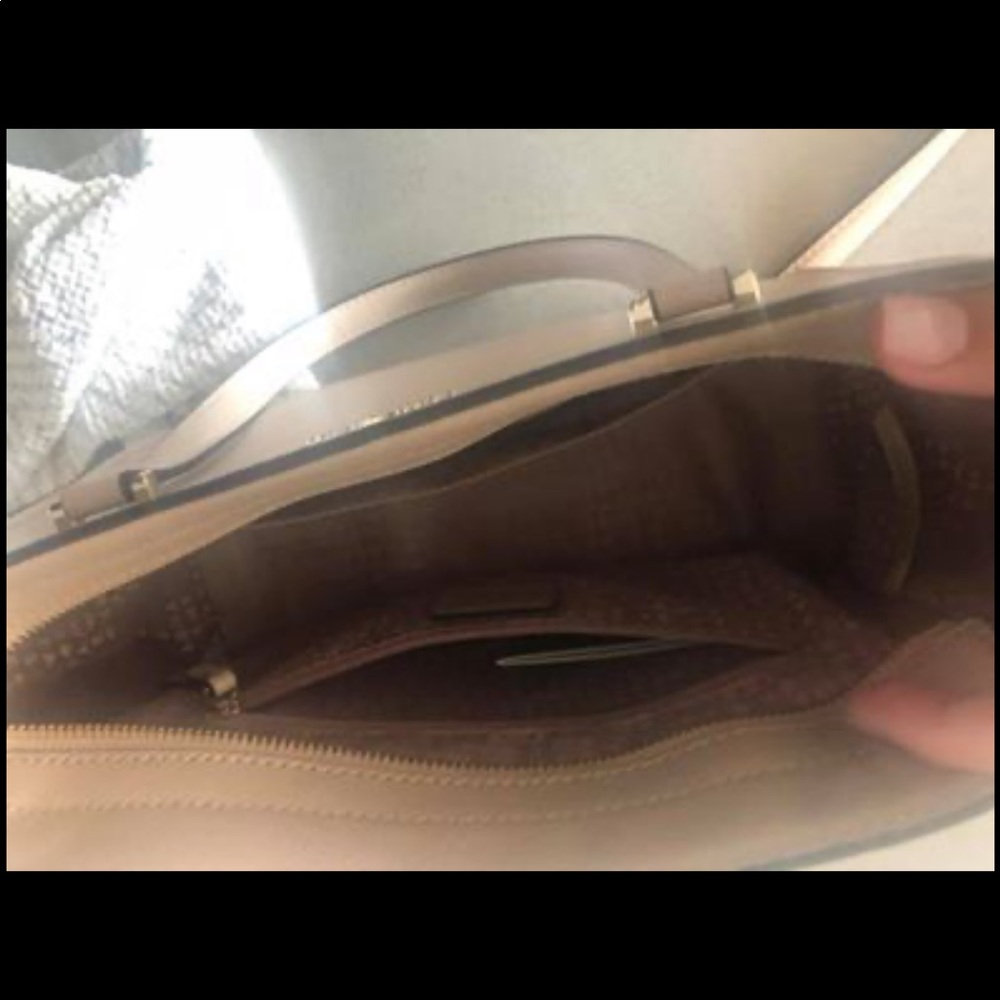 Kate Spade Crossbody - Picture 3 of 5
